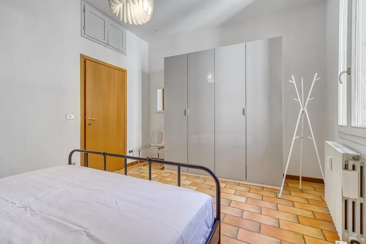 Castiglione Family Apartment By Wonderful Italy Bologna 0*,